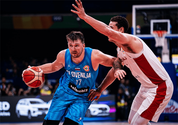 天博官网app下载 东契奇爆冷击败加拿大队，比分优势明显引爆全场！