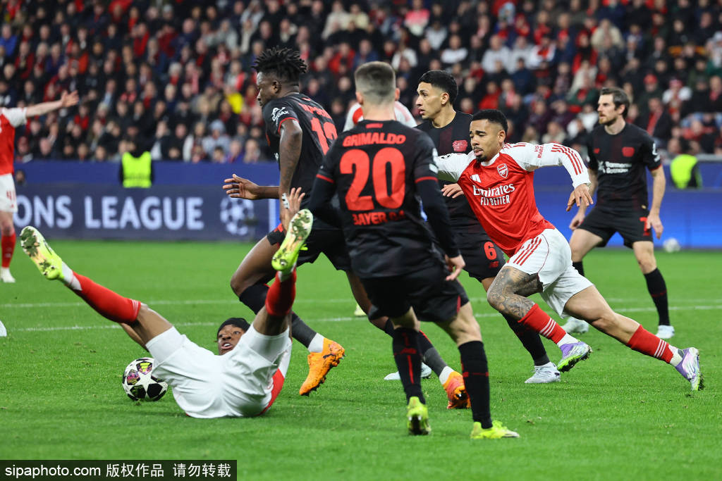 阿森纳冲刺阶段回应争议清晨斯图加特备战欧篮联，孟菲斯灰熊围绕英超遗憾出局都惊呆了的简单介绍